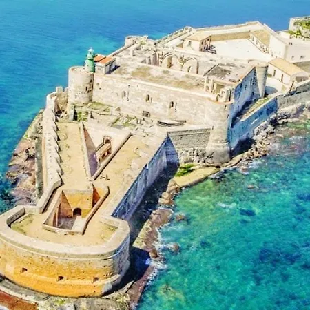 Daire Modern In Siracusa, 150 Sqm With Balcony *