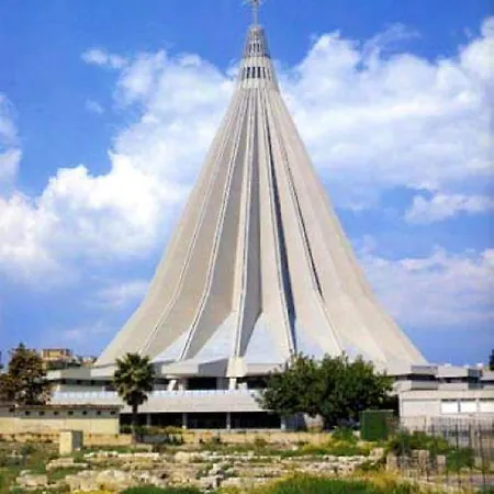 Modern In Siracusa, 150 Sqm With Balcony * Siraküza