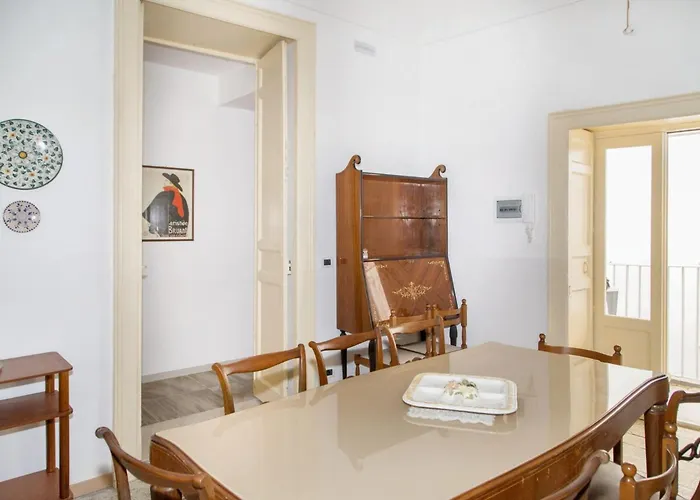 Modern In Siracusa, 150 Sqm With Balcony Appartement *