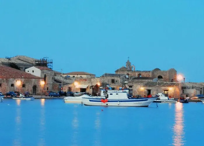 Modern In Siracusa, 150 Sqm With Balcony Appartement